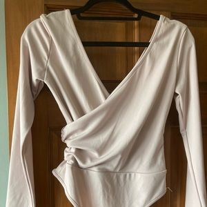 Women’s bodysuit cream like new